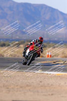 media/Dec-17-2023-CVMA (Sun) [[bf0c04832d]]/Race 2 Amateur Supersport Open/